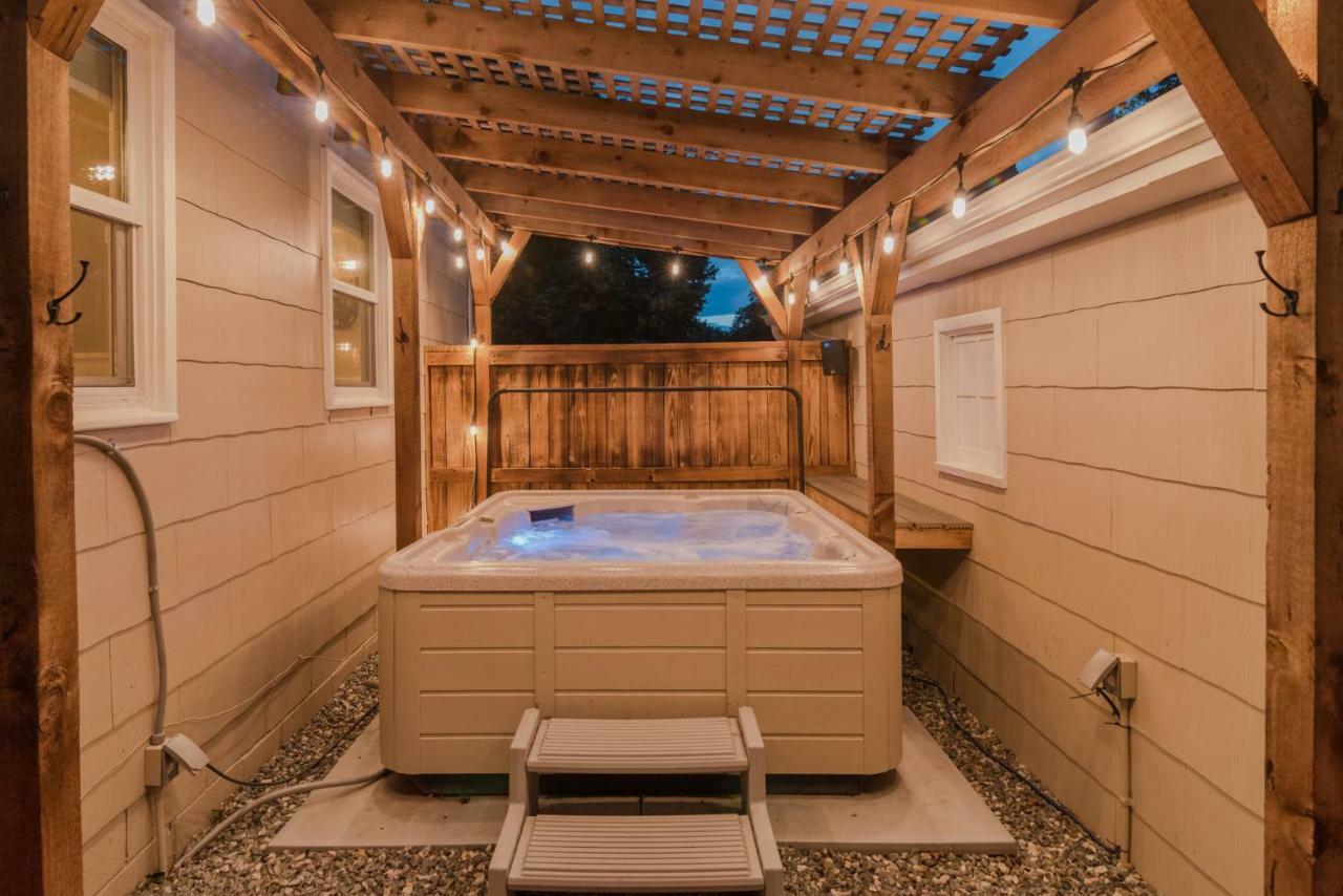 Italian Style In Old Town With Private Hot Tub Villa Fort Collins Bagian luar foto