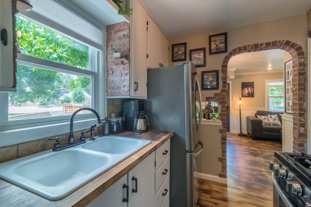 Italian Style In Old Town With Private Hot Tub Villa Fort Collins Bagian luar foto