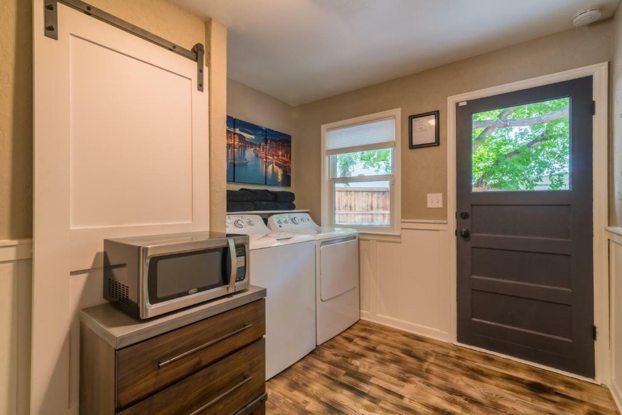 Italian Style In Old Town With Private Hot Tub Villa Fort Collins Bagian luar foto